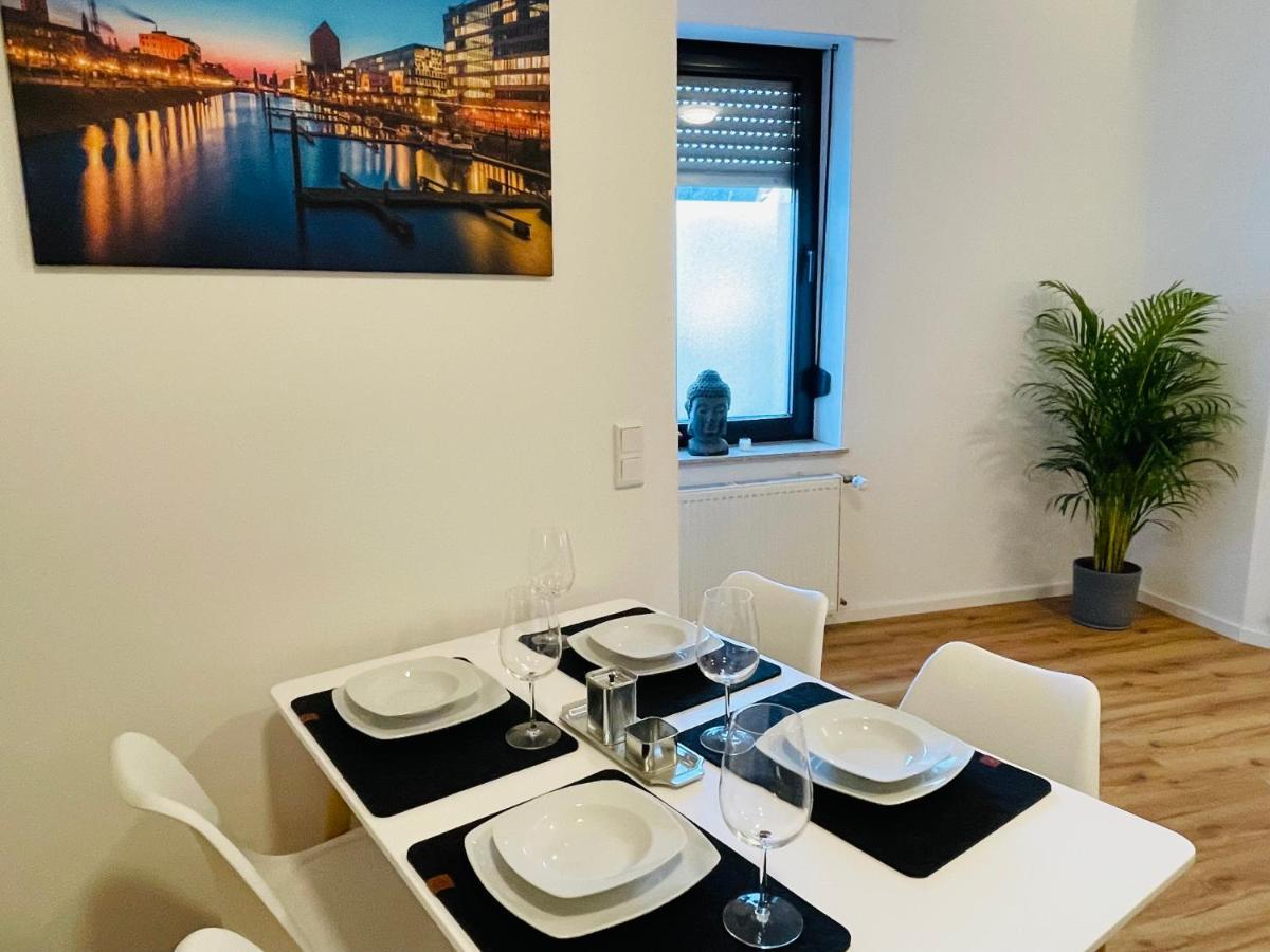 Schoenes Apartment - Netflix-Nespresso Дуйсбург Экстерьер фото